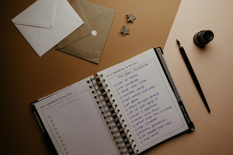 Beginner Guide to Bullet Journaling: Organize Your Life Creatively